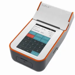 Nowoczesna kasa fiskalna Elzab K10 z ekranem dotykowym prezentującym przykładowe dane transakcji, takie jak 'Woda Min. 0.5L za 3.00' oraz klawiaturą numeryczną.