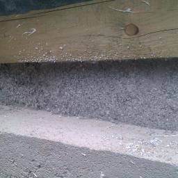 Ocieplenie skosów betonowych poddasza bok