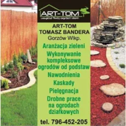Reklama firmy Art-Tom z Gorzowa Wielkopolskiego oferującej aranżację zieleni, wykonywanie kompleksowych ogrodów, nawodnienia, kaskady i pielęgnację, z przykładami aranżacji: ogrodzenie z trzciny...