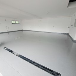 F.U. ELMARTECH - posadzka żywiczna w garażu