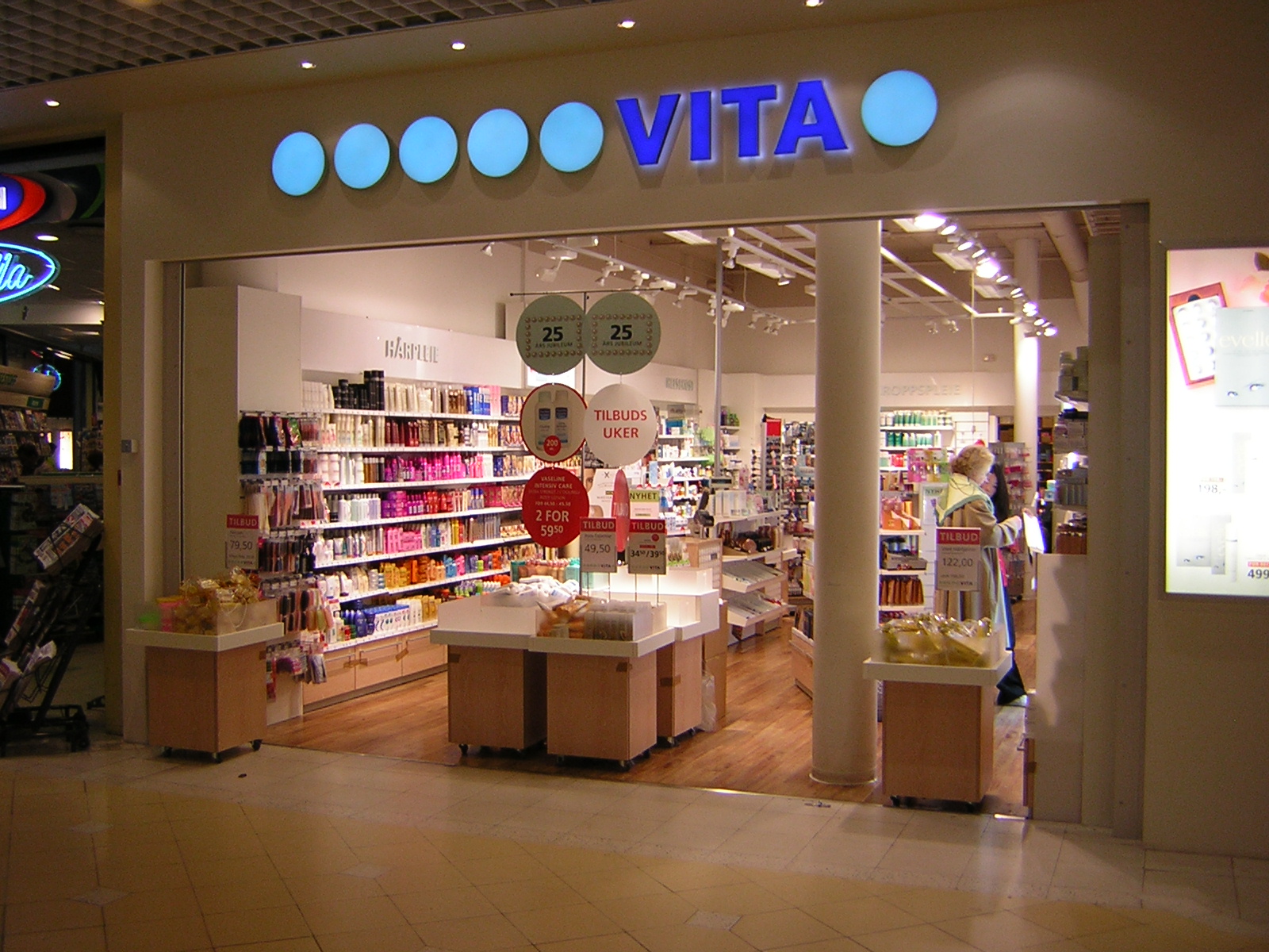 reklama,stojaki reklamowe,meble sklepowe