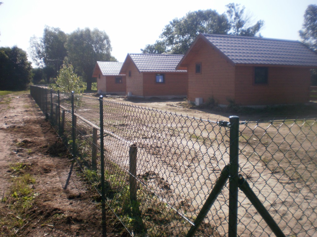 Montaż ogrodzenia z Siatki Powlekanej z materiałem i robocizną