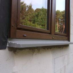 Montaż okien i ciepłych parapetów