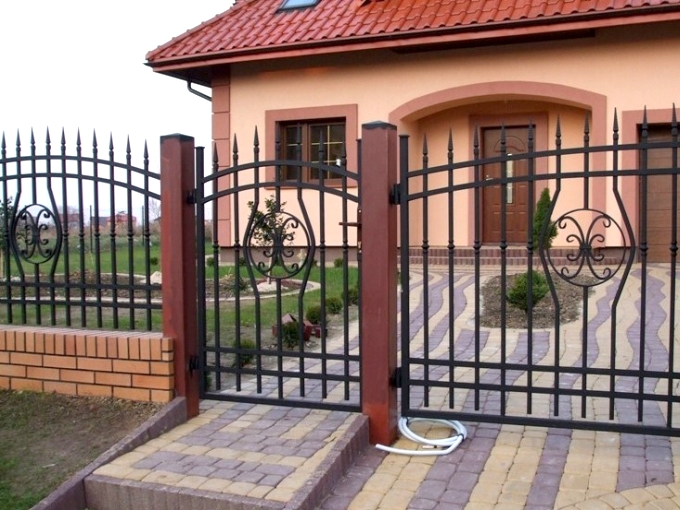 Montaż Ogrodzeń