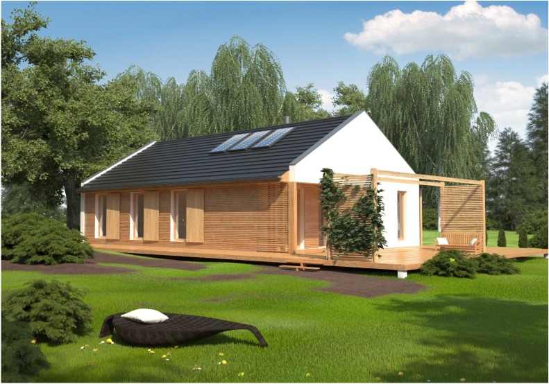 Wizualizacja parterowego domu z drewnianą elewacją, czarnym dachem z panelami słonecznymi i tarasem z pergolą, otoczonego zielonym trawnikiem i drzewami.