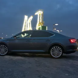 Limuzyna Skoda Superb L&K VIP
