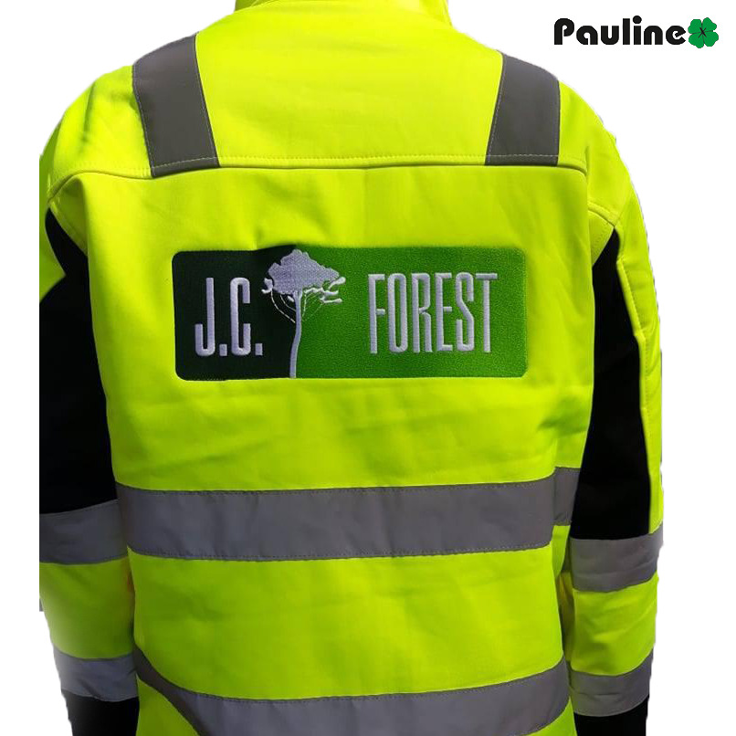 Haft na odzieży roboczej