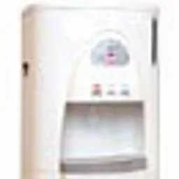 Bezbutlowy dystrybutor wody POU (Point of Use) w kolorze białym z ikoną przekreślonego pojemnika na wodę, sugerujący brak konieczności używania butli.