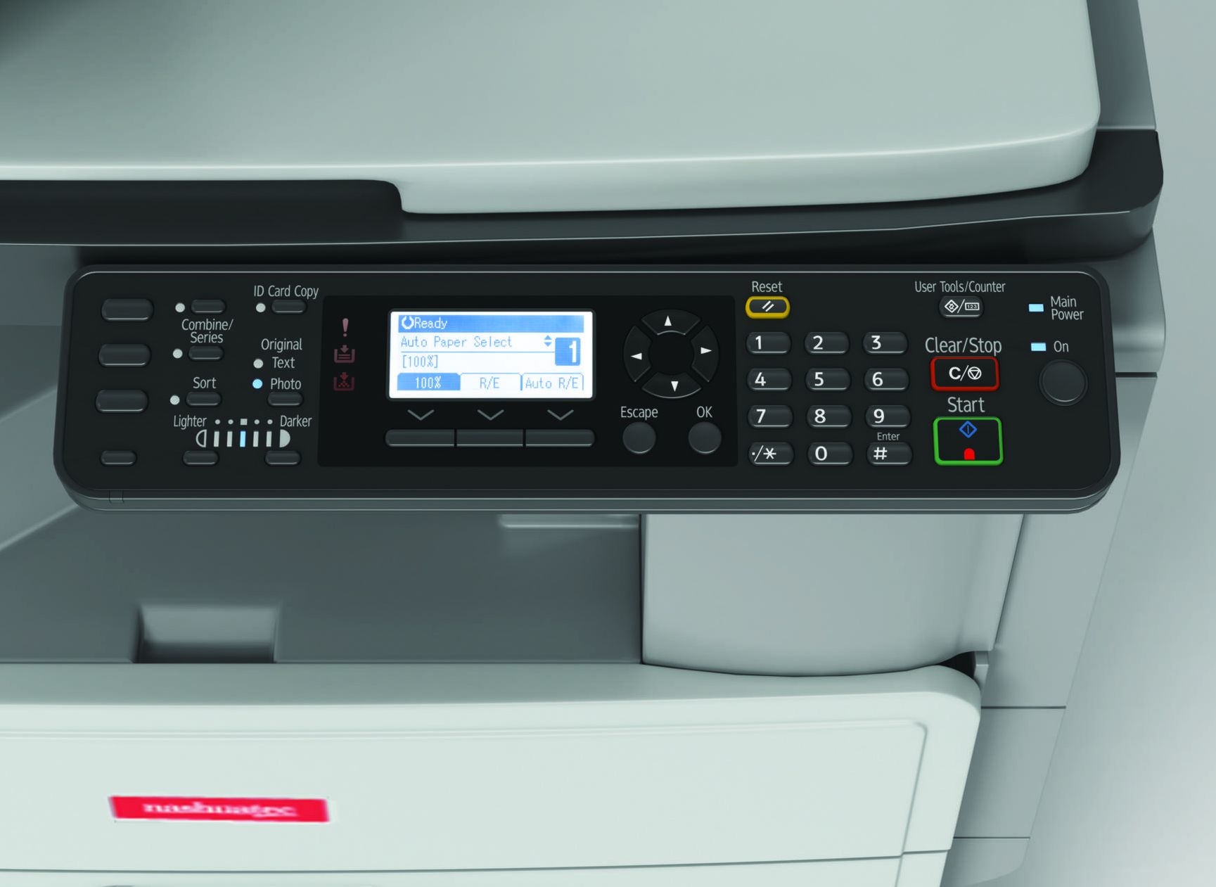 Panel sterowania kserokopiarki Nashuatec MP 2001L z podświetlonym ekranem LCD, przyciskami numerycznymi i kontrolkami funkcyjnymi.