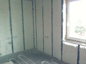 Ocieplanie ocieplenie piną PUR